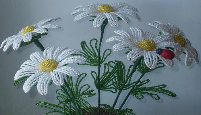 ромашка из бисера