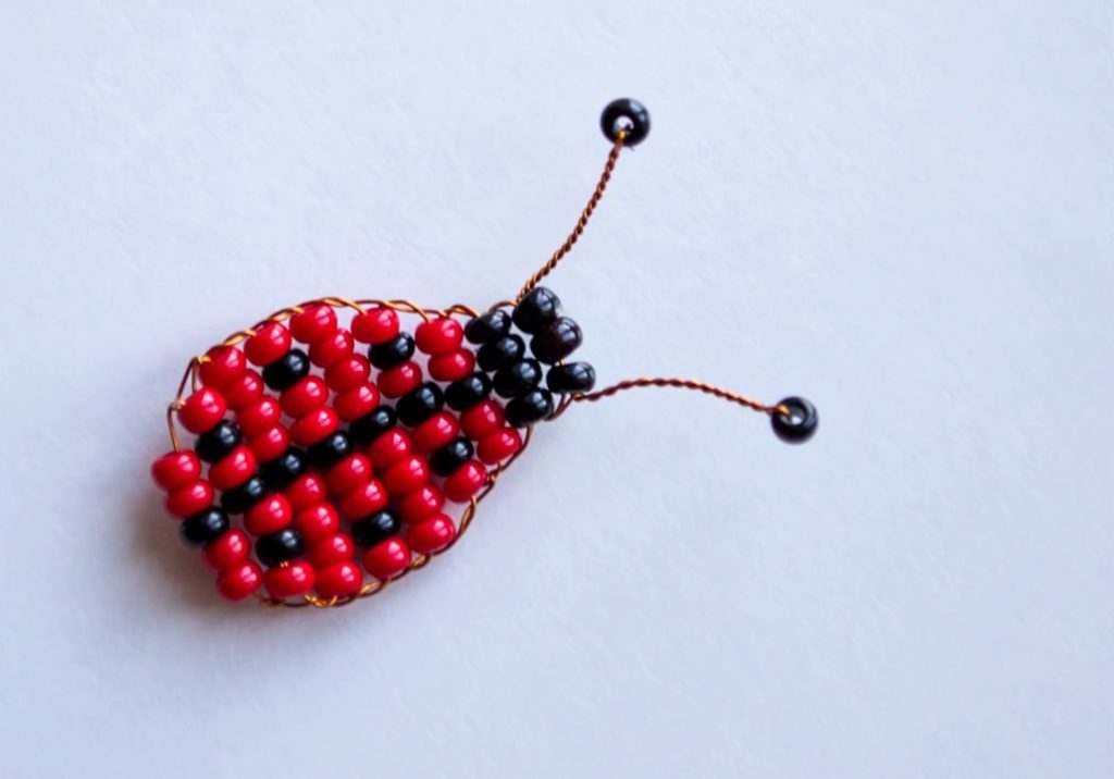 Плетение из бисера для начинающих - 15 мастер классов