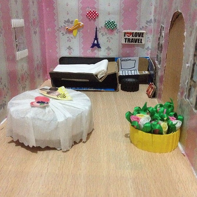 Как сделать домик для кукол своими руками из коробок: пошаговая инструкция