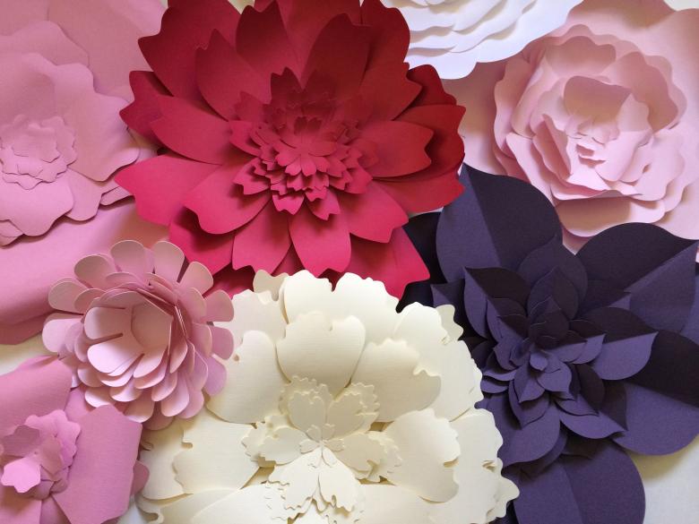 Цветы из бумаги своими руками - 70 фото и 6 мастер-классов, идеи и инструкции как сделать