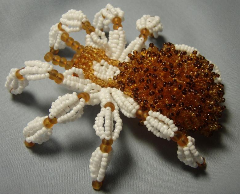 Учимся делать бисероплетение своими руками поэтапно: легкий мастер-класс для начинающих