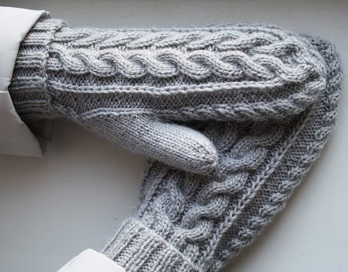 Варежки с косами