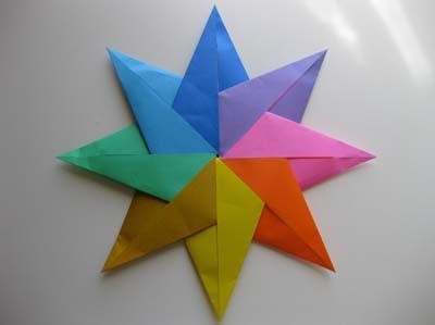 В итоге с изнаночной стороны сюрикен выглядит так