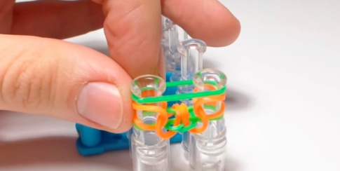 Плетение из резинок на станке: простые легкие схемы для начинающих и сложные для опытных мастеров