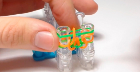 Плетение из резинок на станке: простые легкие схемы для начинающих и сложные для опытных мастеров