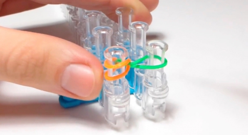 Плетение из резинок на станке: простые легкие схемы для начинающих и сложные для опытных мастеров