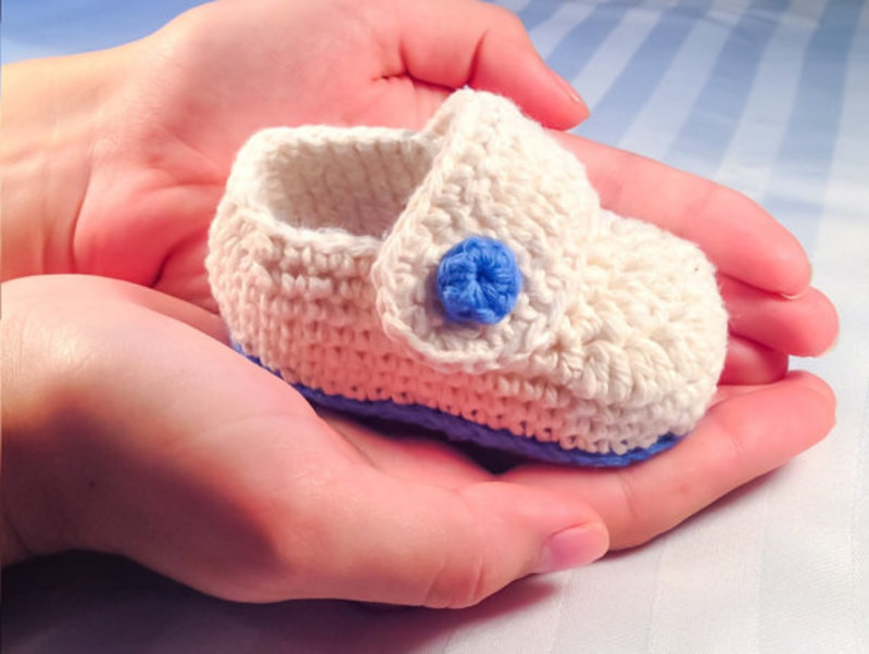 Как вязать пинетки