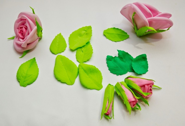 Цветы и букеты из фоамирана