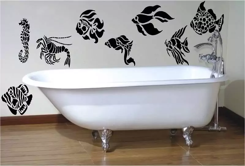 Орнаменты, сделанные с помощью трафаретов, применяются в любых помещениях