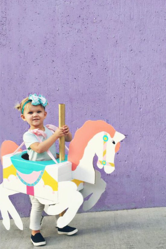 Лошадка из картона