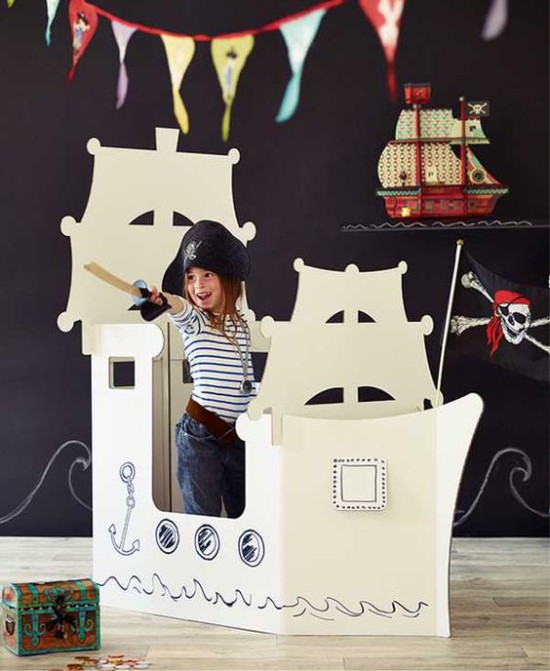 Пиратский корабль из картона