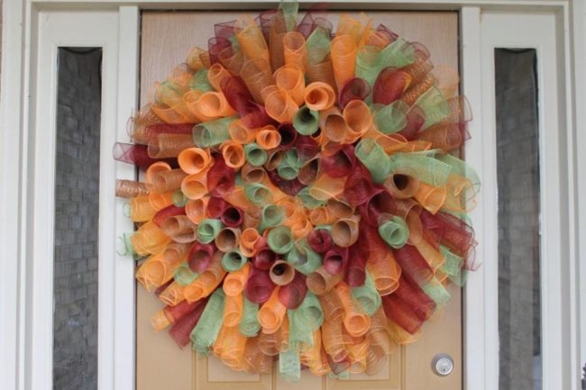 kak-sdelat-rozhdestvenskij-venok-svoimi-rukami-poshagovo