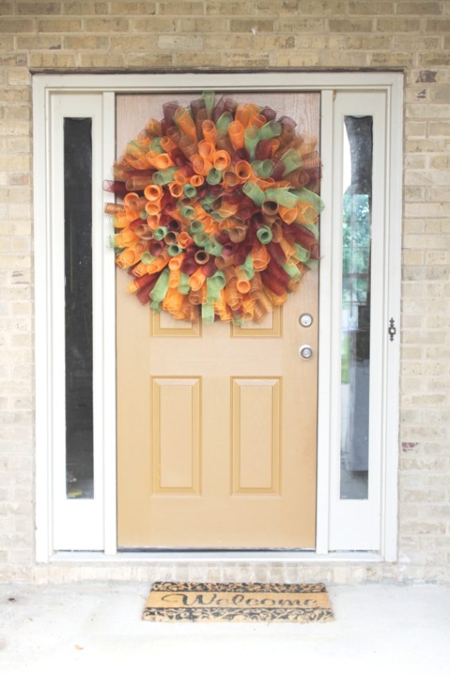 kak-sdelat-rozhdestvenskij-venok-svoimi-rukami-poshagovo-68