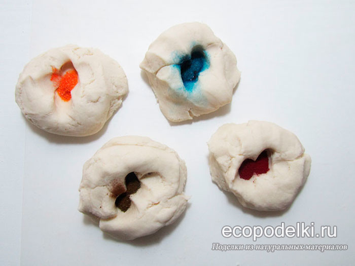 окраска соленого теста пищевыми красителями