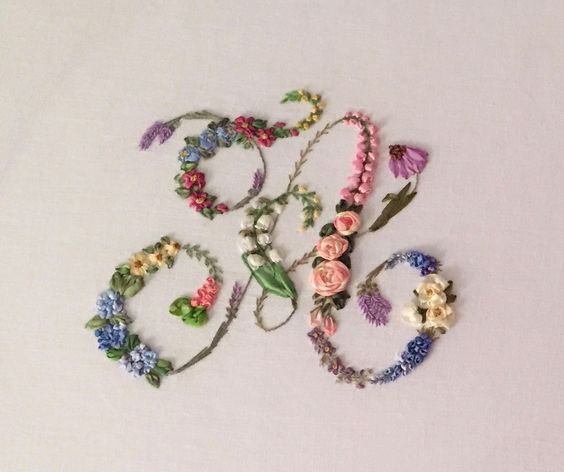 Вышивка лентами цветы для начинающих, рекомендации в необычной технике, схемы и фото композиций полевых букетов