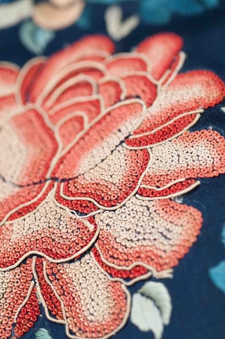 Вышивка лентами цветы для начинающих, рекомендации в необычной технике, схемы и фото композиций полевых букетов