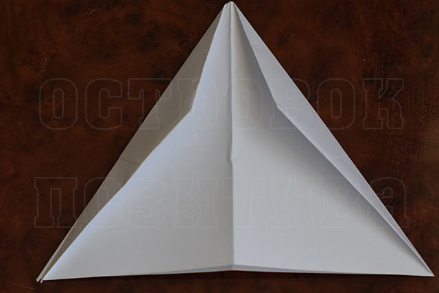 Как сделать самолет из бумаги, который далеко летает… Простое изготовление самолетика