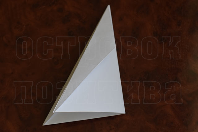 Как сделать самолет из бумаги, который далеко летает… Простое изготовление самолетика