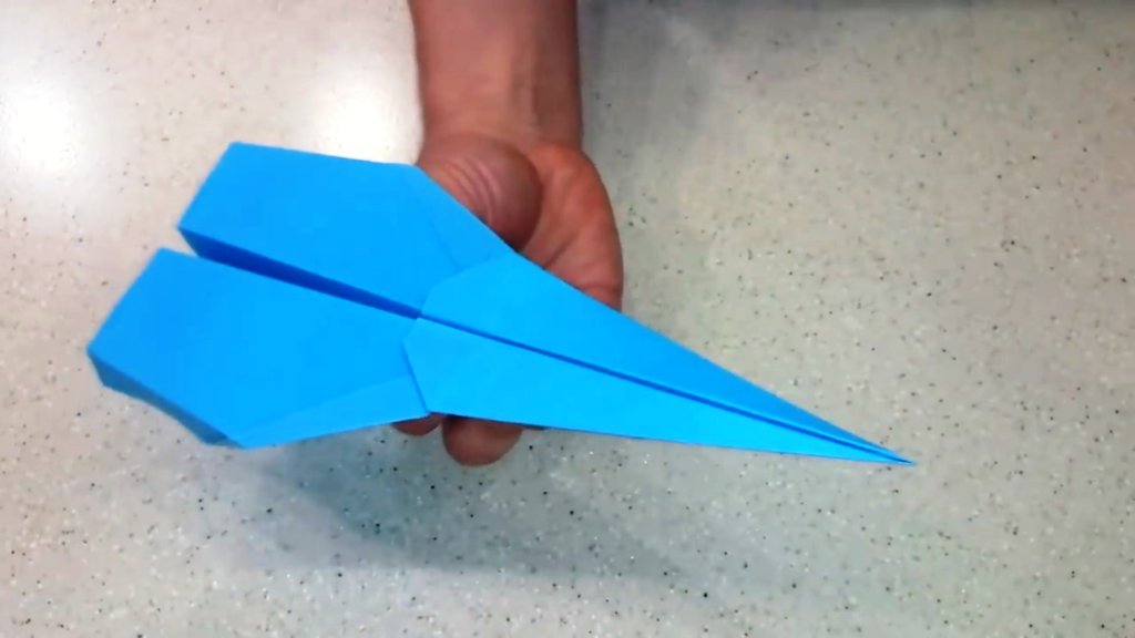 Как сделать самолет из бумаги на 1300 метров полета самолет из бумаги красив и крут и готов