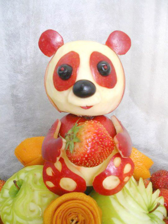 Панда из яблок