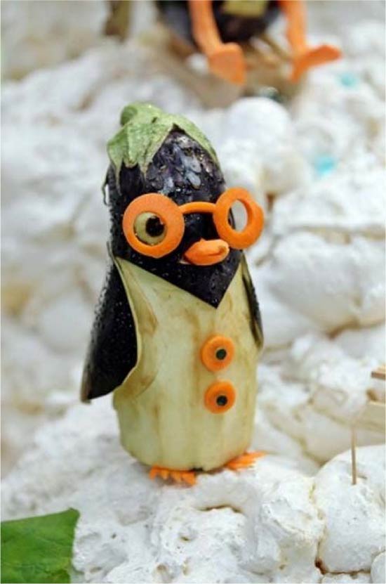 Поделка из кабачка - пингвин