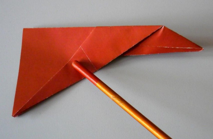 Как сделать самолет из бумаги, который далеко летает… Простое изготовление самолетика