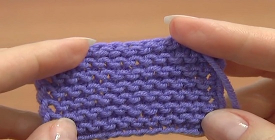 Как вязать платочную вязку по схемам круговыми и обычными спицами для начинающих