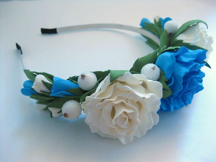 Оживляем цветы с помощью фоамирана: что это такое, и как материал используется для рукоделия