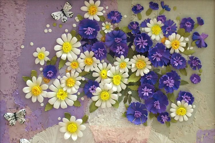 Крошечные элементы можно использовать для оформления панно