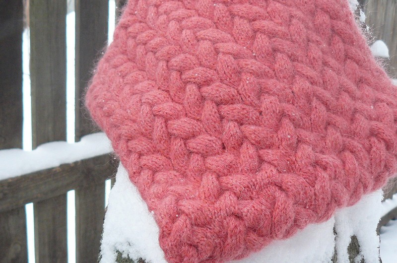 Как вязать платочную вязку по схемам круговыми и обычными спицами для начинающих