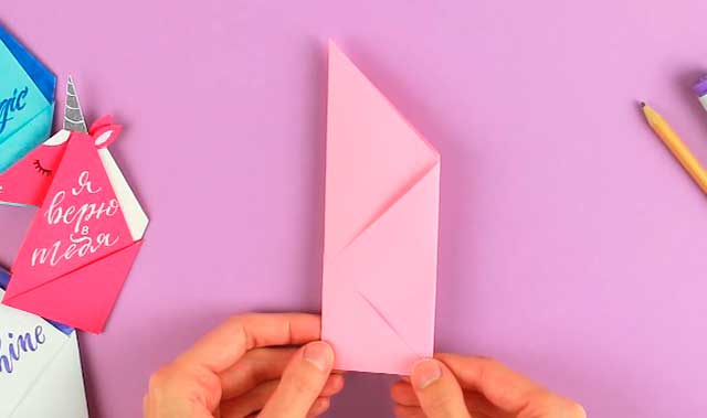 закладка единорог