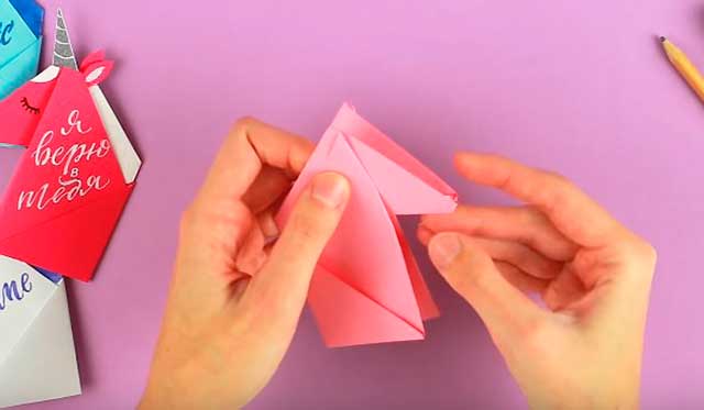 закладка единорого