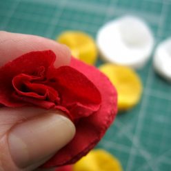 Цветы из салфеток своими руками для начинающих: пошаговый мастер класс с фото и видео