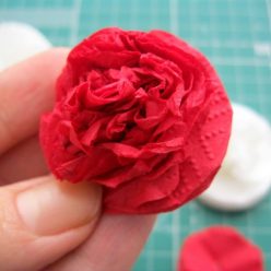 Цветы из салфеток своими руками для начинающих: пошаговый мастер класс с фото и видео