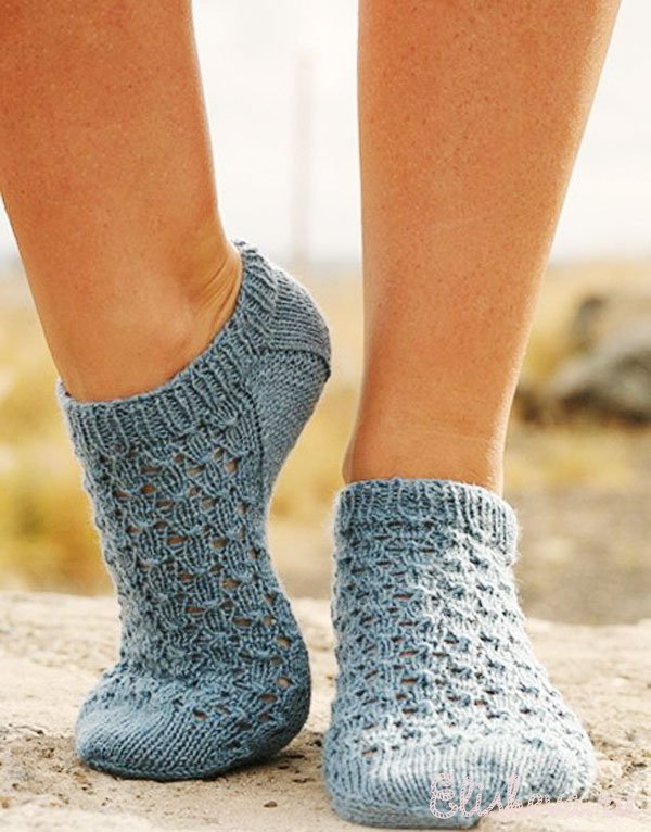 Красивые носки с узором Ажурные носки на двух спицах: инструкция