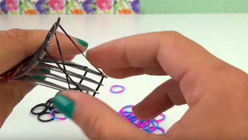  Что можно сплести из резинок: новые техники плетения в фото и видеоинструкциях