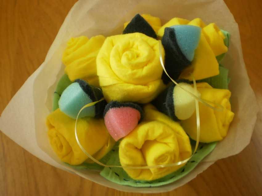 Цветы из салфеток своими руками: варианты изготовления бумажных цветов (100 фото)