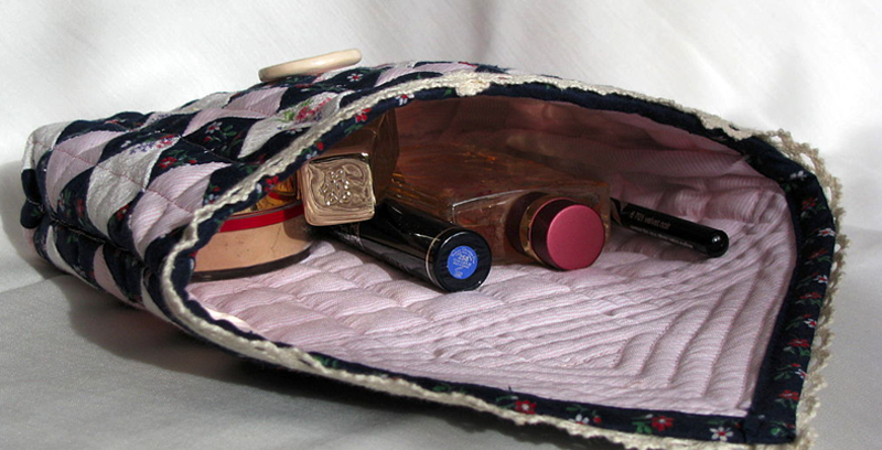 Пуговицу можно заменить молнией Пуговицу можно заменить молнией