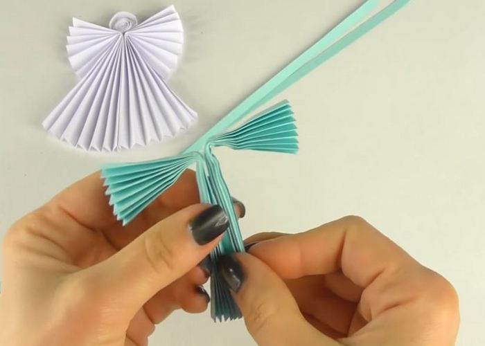 ангелочек из бумаги