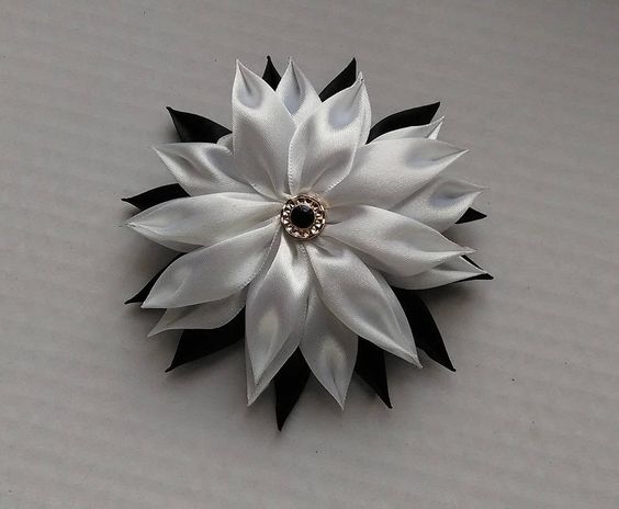 Канзаши для начинающих. Цветок