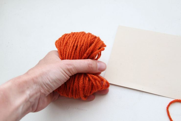 Помпон из ниток своими руками - 90 фото и видео мастер-класс как правильно сделать помпон из пряжи