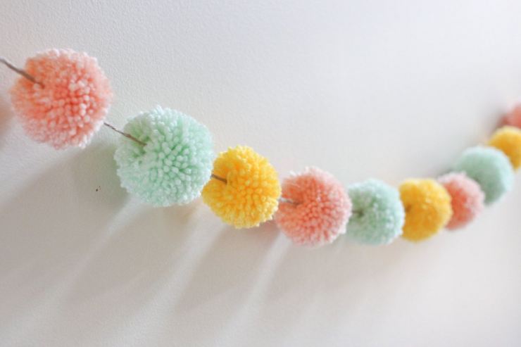 Помпон из ниток своими руками - 90 фото и видео мастер-класс как правильно сделать помпон из пряжи