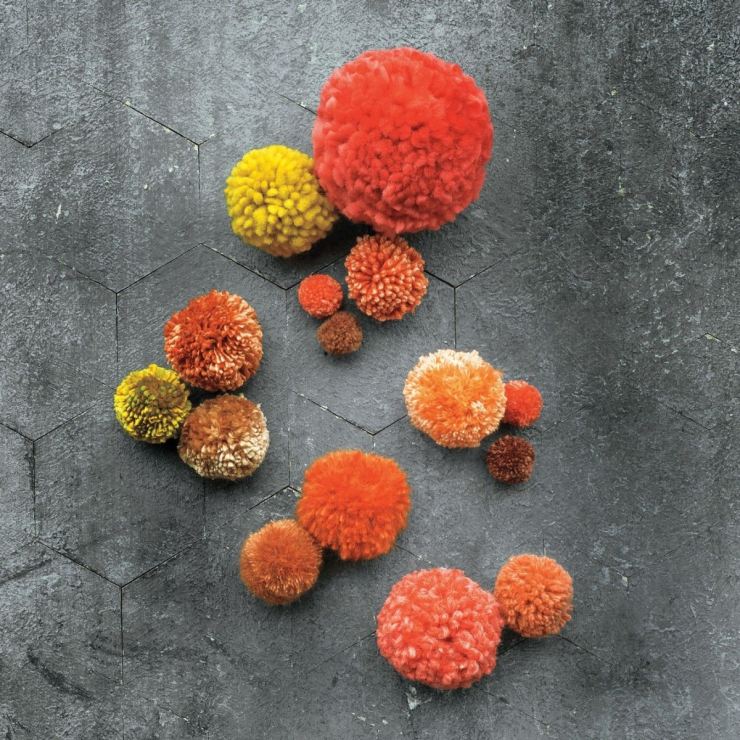 Помпон из ниток своими руками - 90 фото и видео мастер-класс как правильно сделать помпон из пряжи