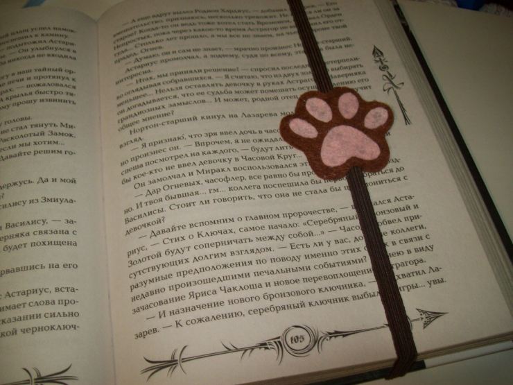 Красивые закладки своими руками из фетра, бумаги, ленточек — оригинальные идеи для творчества