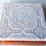 Обои на крышке