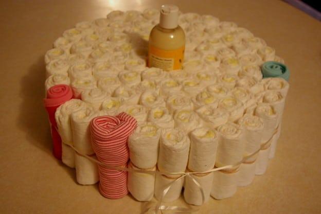 Торт из памперсов  своими руками (девочке, мальчику): пошаговое фото, мастер-класс