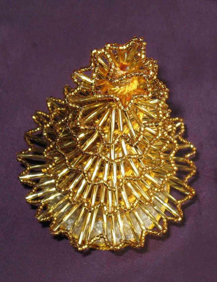 Учимся делать бисероплетение своими руками поэтапно: легкий мастер-класс для начинающих