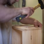 Собираем при помощи гвоздей и клея