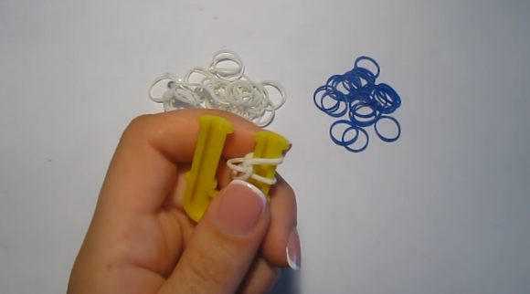 Начало плетения браслета «Паучок»