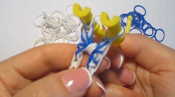 Паучок из резинок